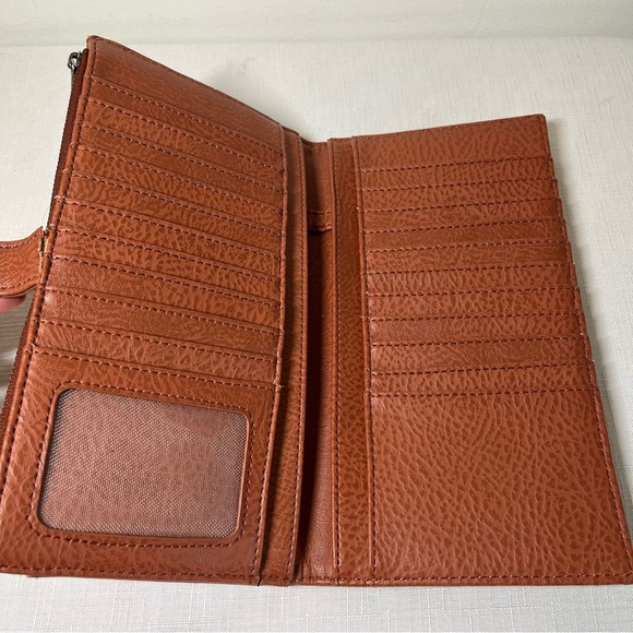 MATT & NAT Brown Wallet. Timeless Design. LARGE - Picture 5 of 11